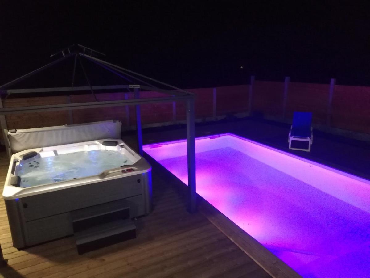 Magnifique Villa Sur Le Bassin D'Arcachon - Jacuzzi+Piscine - 8A10Pers Biganos Eksteriør bilde